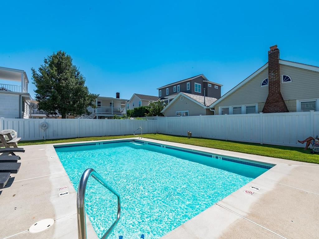 208 EAST 24TH AVENUE UNIT 4 NORTH WILDWOOD SUMMER VACATION RENTALS